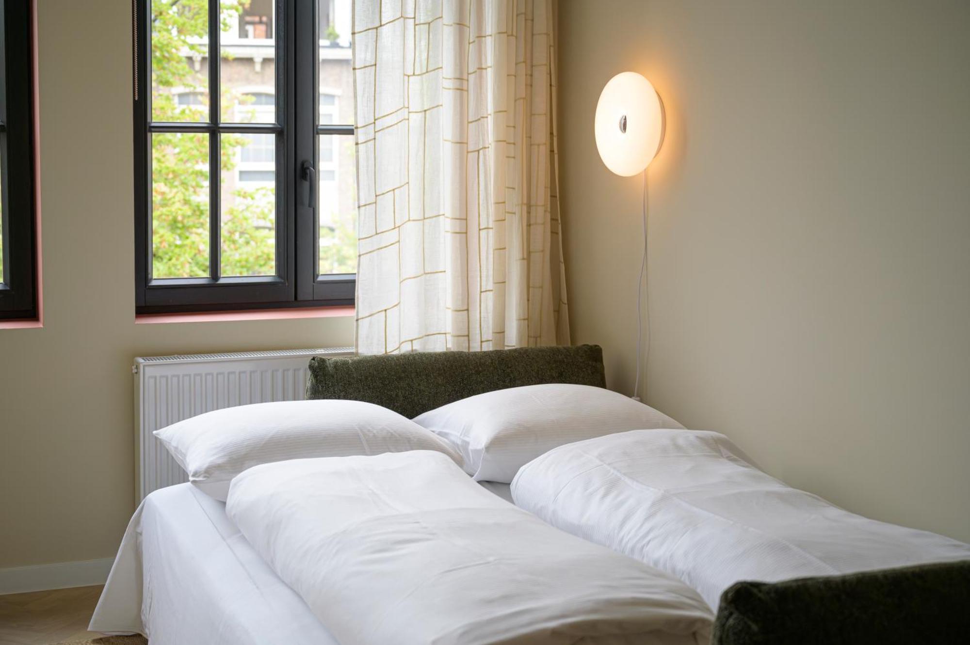 Shway - The Proof Reader Apartment Антверпен Екстериор снимка