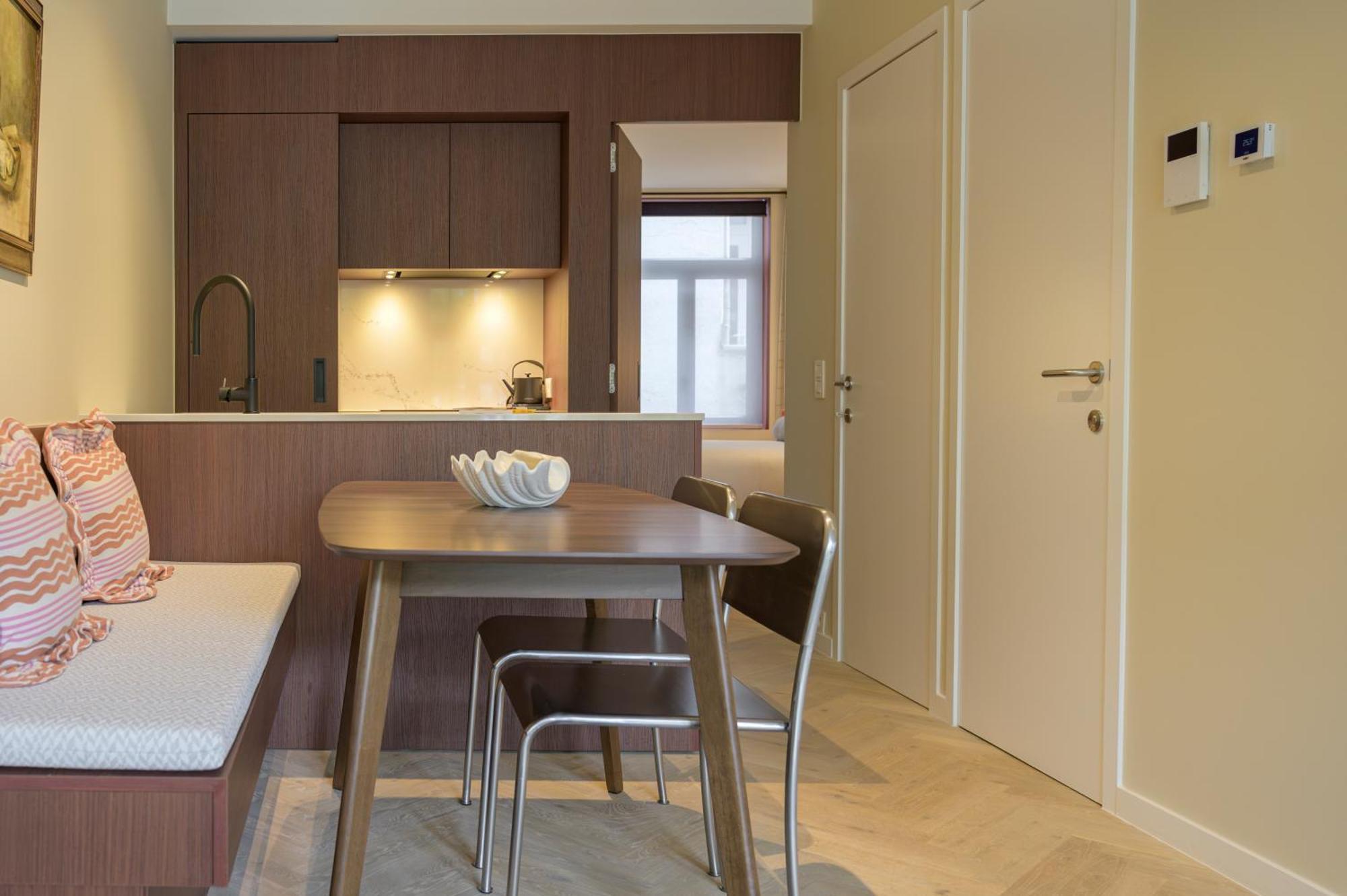 Shway - The Proof Reader Apartment Антверпен Екстериор снимка